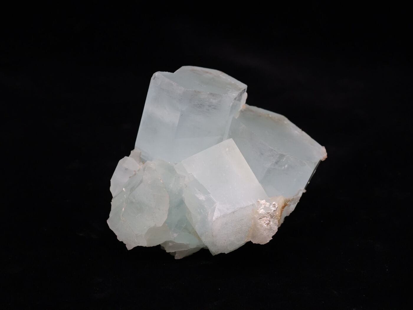 Aquamarine specimen